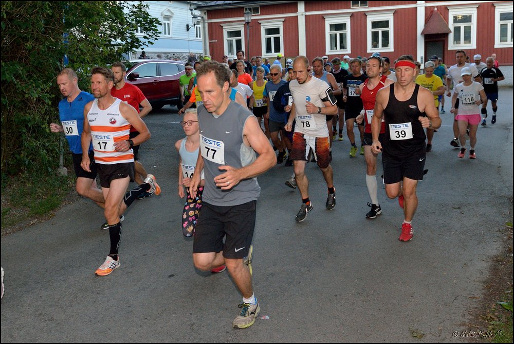 2019-07-27_Unikeon_aamuholkka (40).jpg