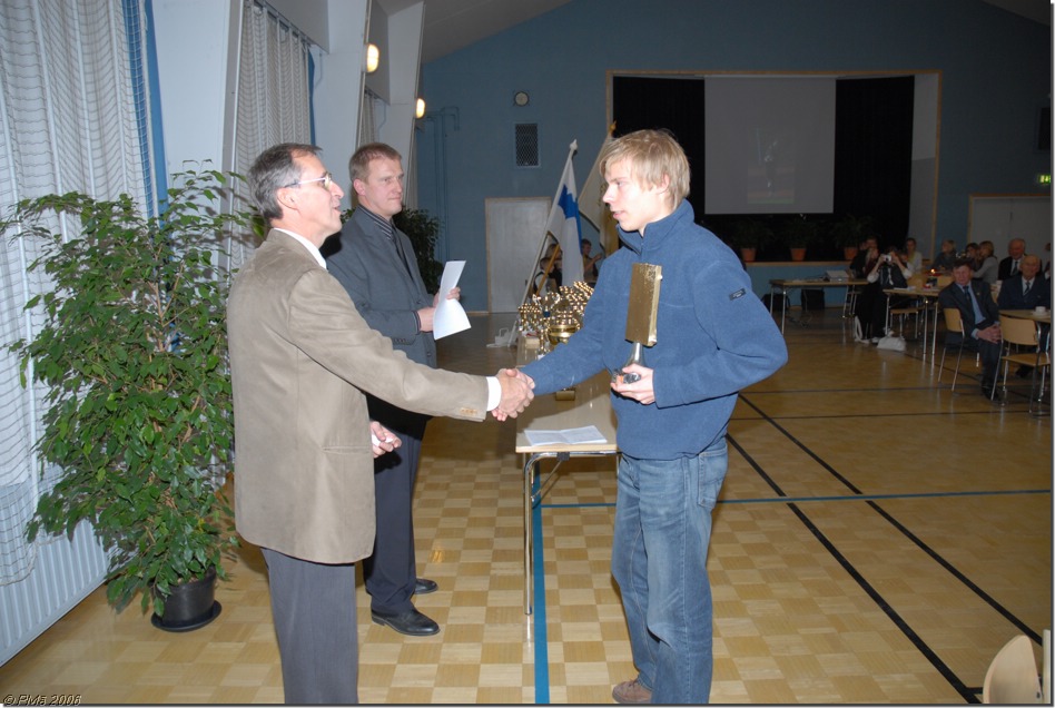 LOYLYN_85v_JUHLAT_2006_32.JPG